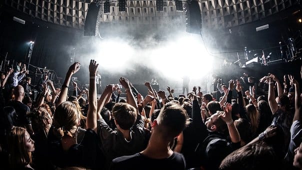 After-Work-Momente, die Berlin bewegen, als Teamevent und exklusiv für geschlossene Guppen für 20 bis 120 Personen in der Eventlocation Vivont Berlin