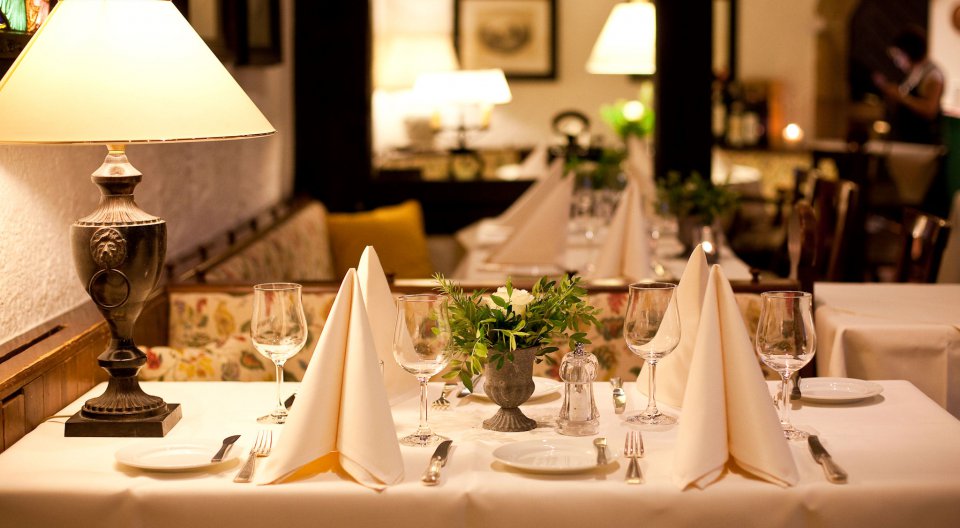Gesund und herzhaft: Bauernhof-frische Kost in LandRestaurant Marketings