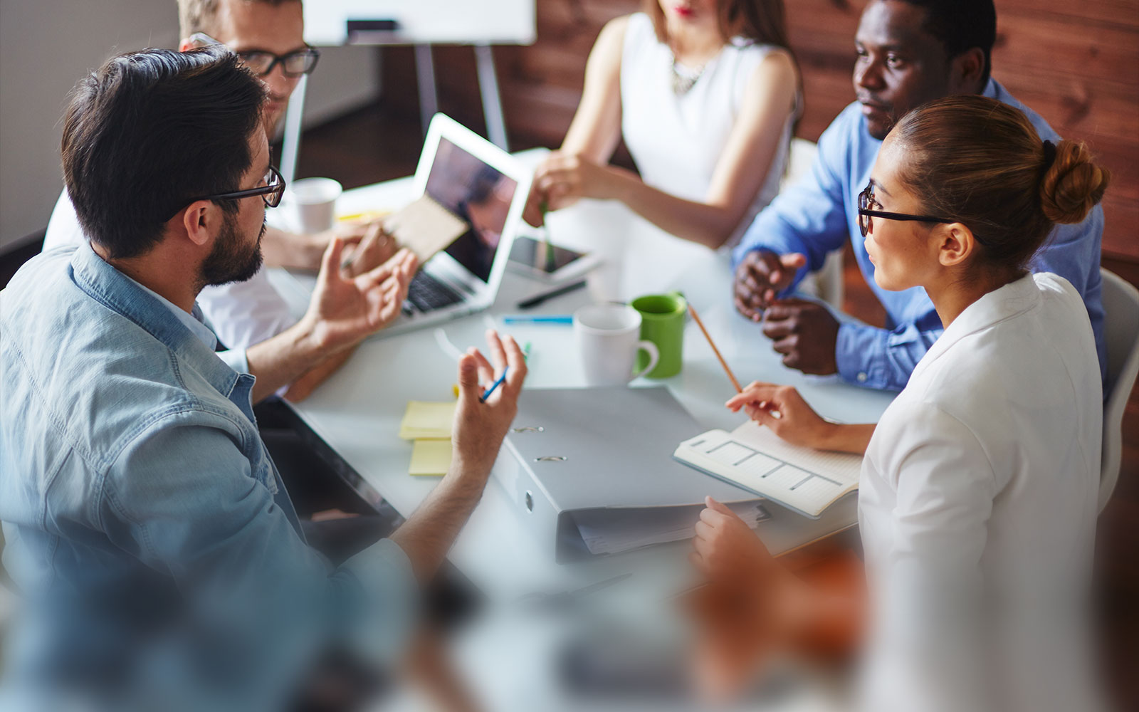 Digitale Prozesse lassen sich optimieren, wenn eine technikorientierte Unternehmensberatung einbezogen wird